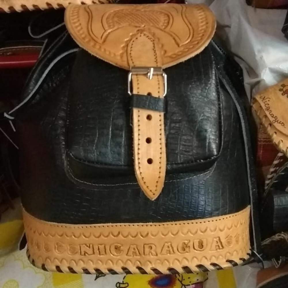 Leather backpacks ackpacks - Picture 1 of 7